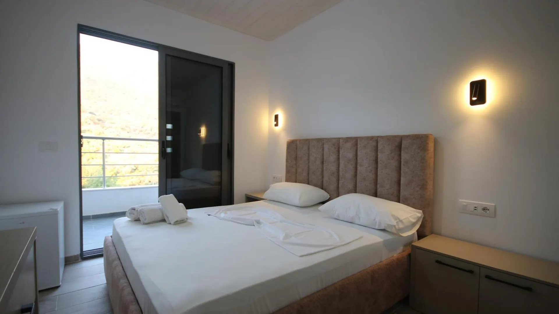 ***  Bujtina Eleni Hotell Himare Albanien