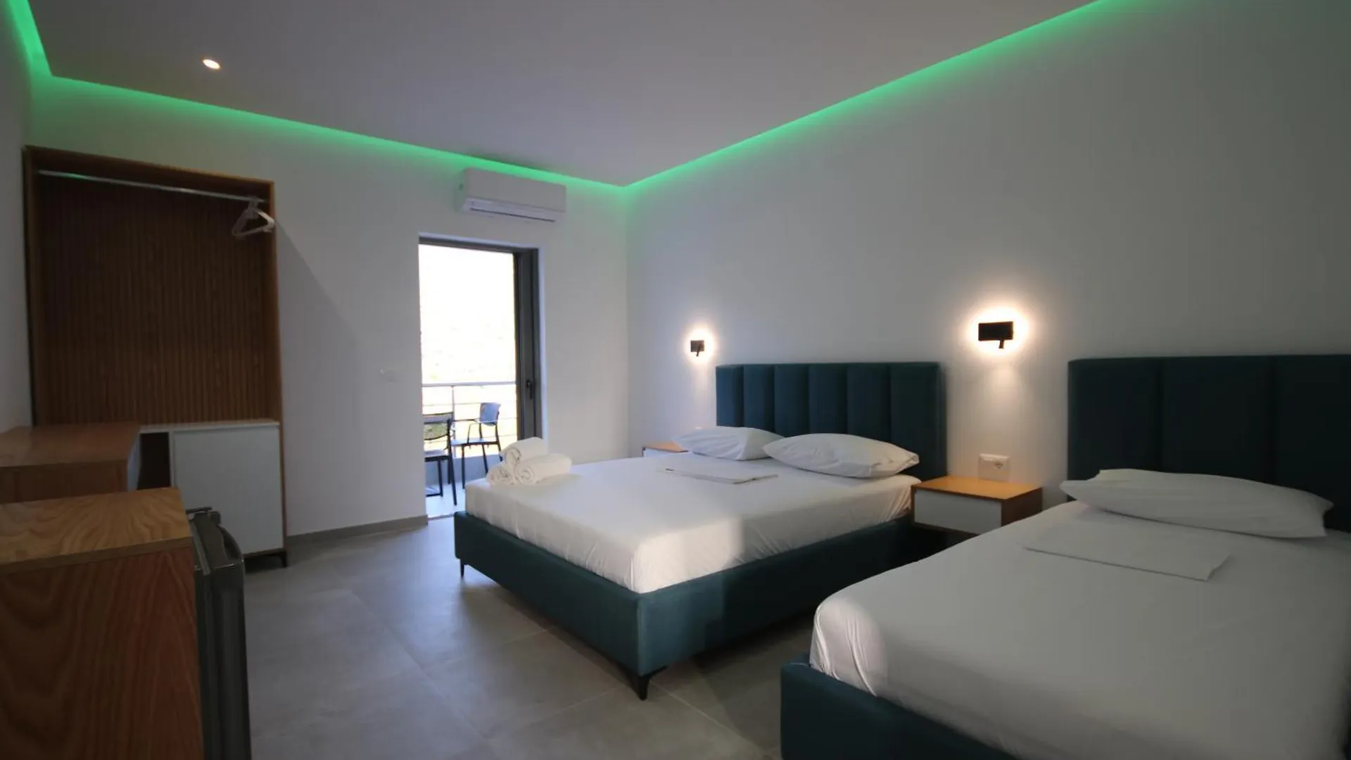 Bujtina Eleni Hotell Himare